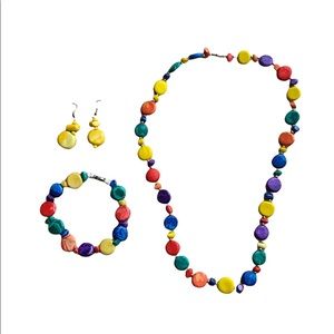 ☀️Matching set of necklace, bracelet and earrings.